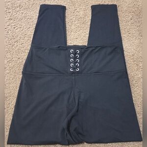 PINK Victoria's Secret Large Lace Up Activewear Ultimate Leggings